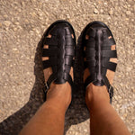 Charger l'image dans la galerie, Fisherman - Sandale en cuir grainé noir