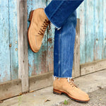 Charger l'image dans la galerie, Springsteen - Chaussures Boots Daim Beige